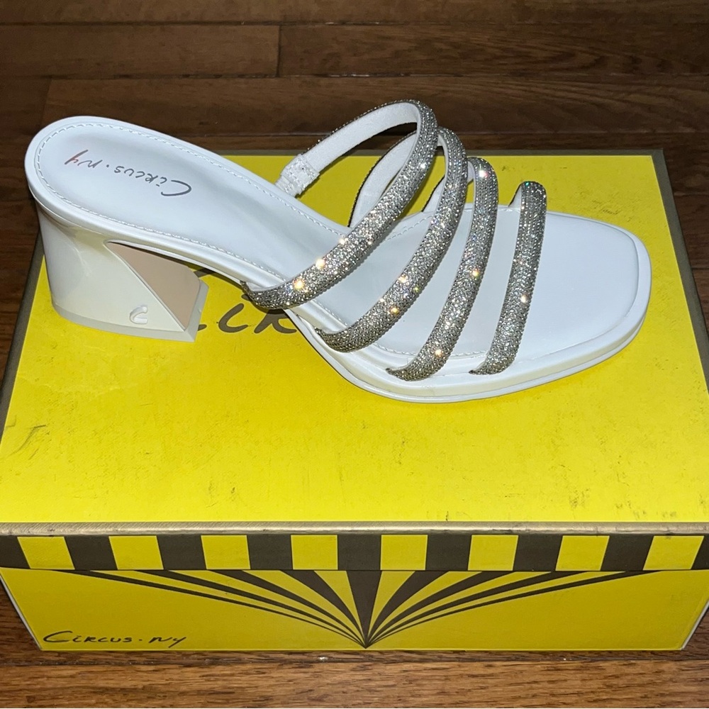 Circus NY by Sam Edelman Heddie Sandals Bright White With Rhinestones Women’s 8 - Picture 4 of 10